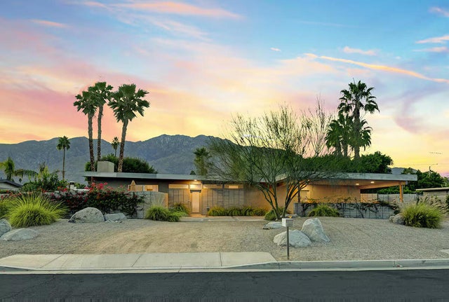 623 Desert Way, Palm Springs