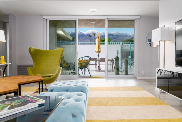 70 Lakeview Drive, Palm Springs