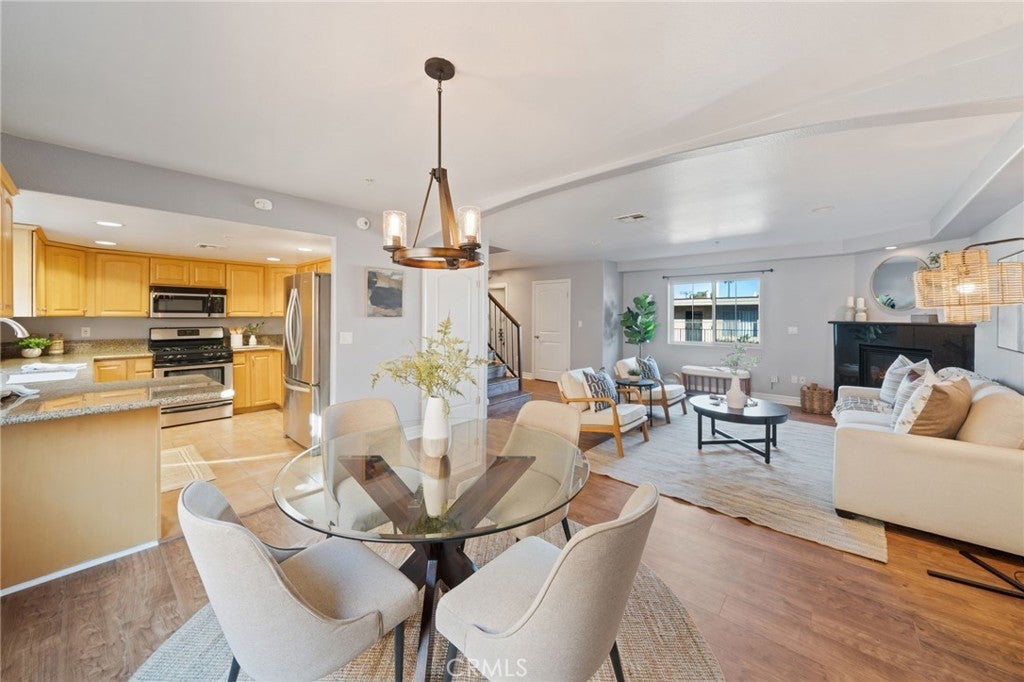 Photo of Listing #PW25268236