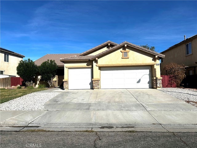 13846 Hawk Court, Victorville