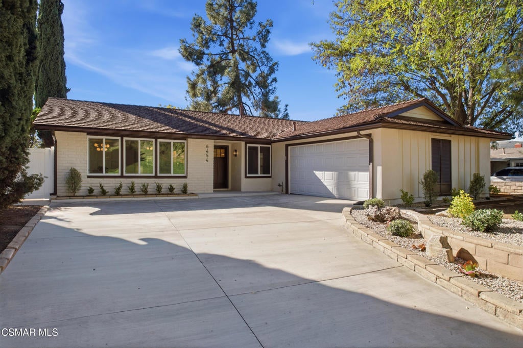 Photo of Listing #225005872