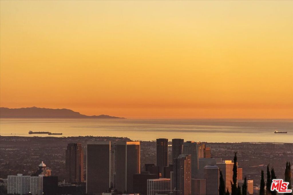 Photo of Listing #25619159