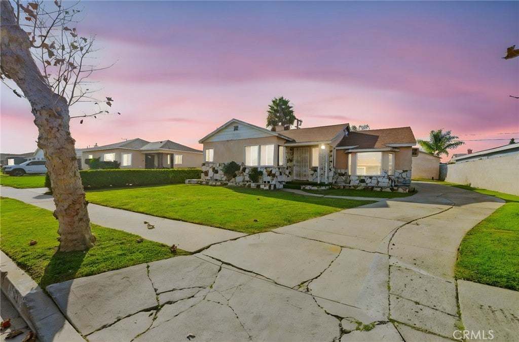 Photo of Listing #SW25272636