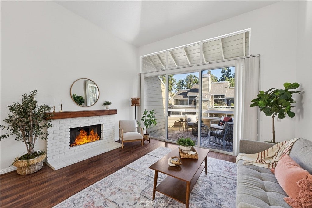 Photo of Listing #OC25272176