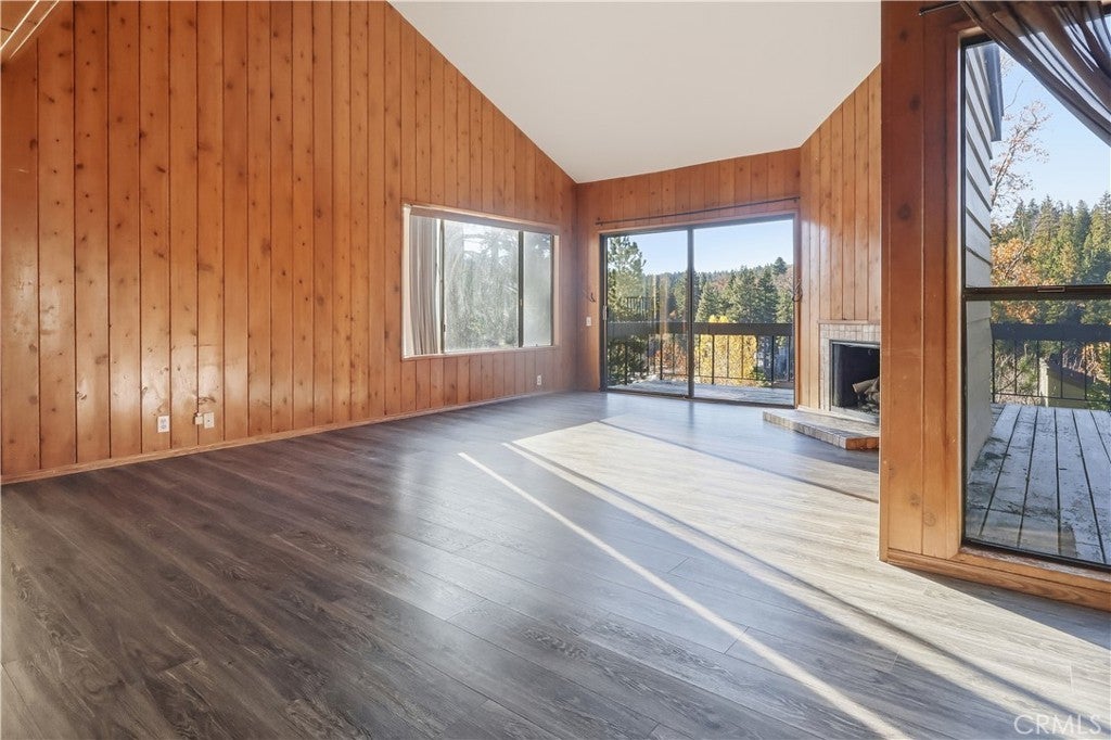 Photo of Listing #IG25273103