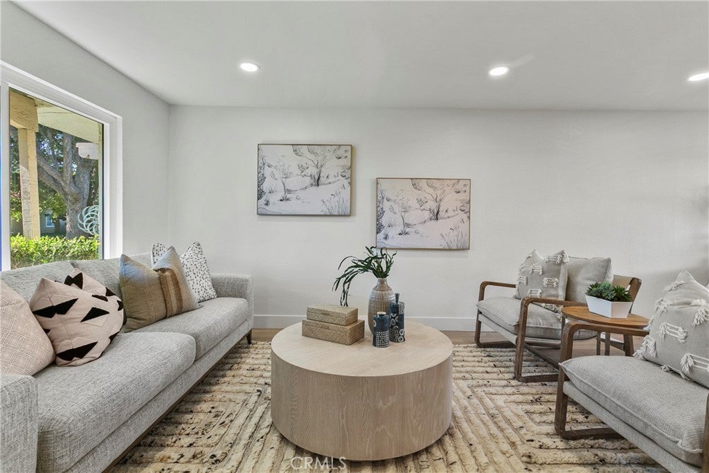 Photo of Listing #PW25273119