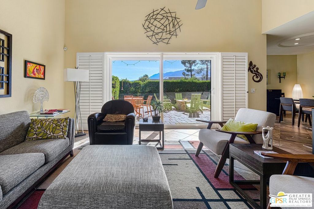 1371 S Tiffany Circle, Palm Springs