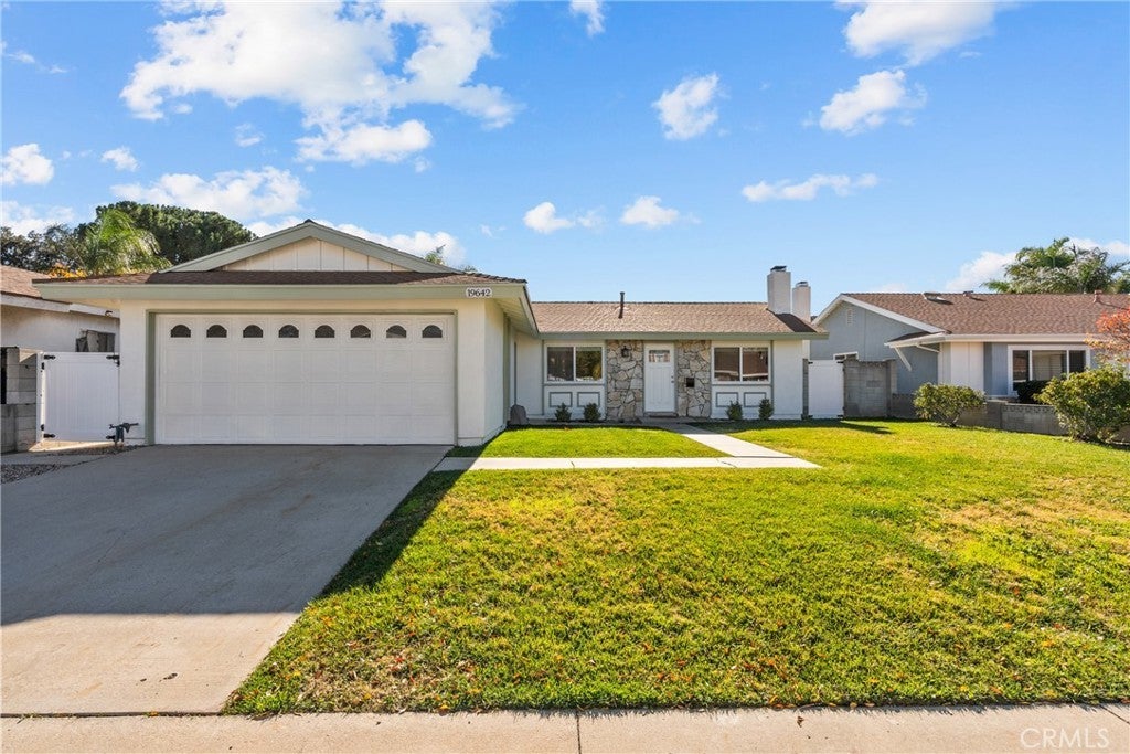 Photo of Listing #SR25272180