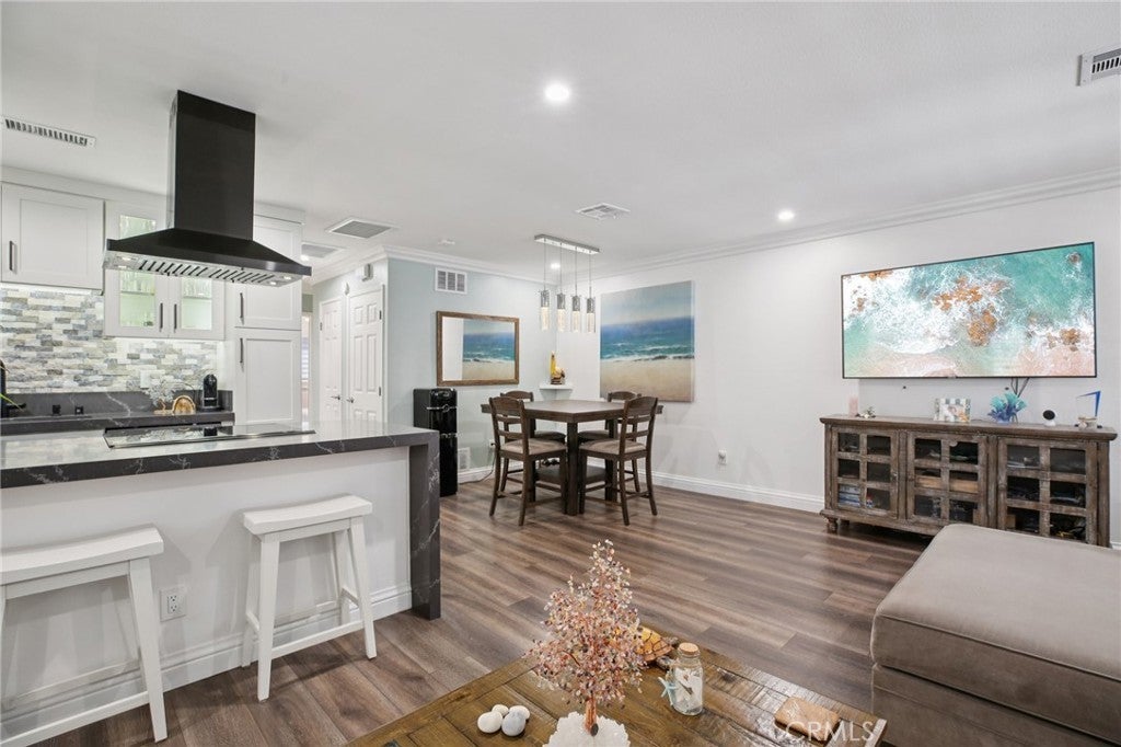 16407 De Anza, Huntington Beach