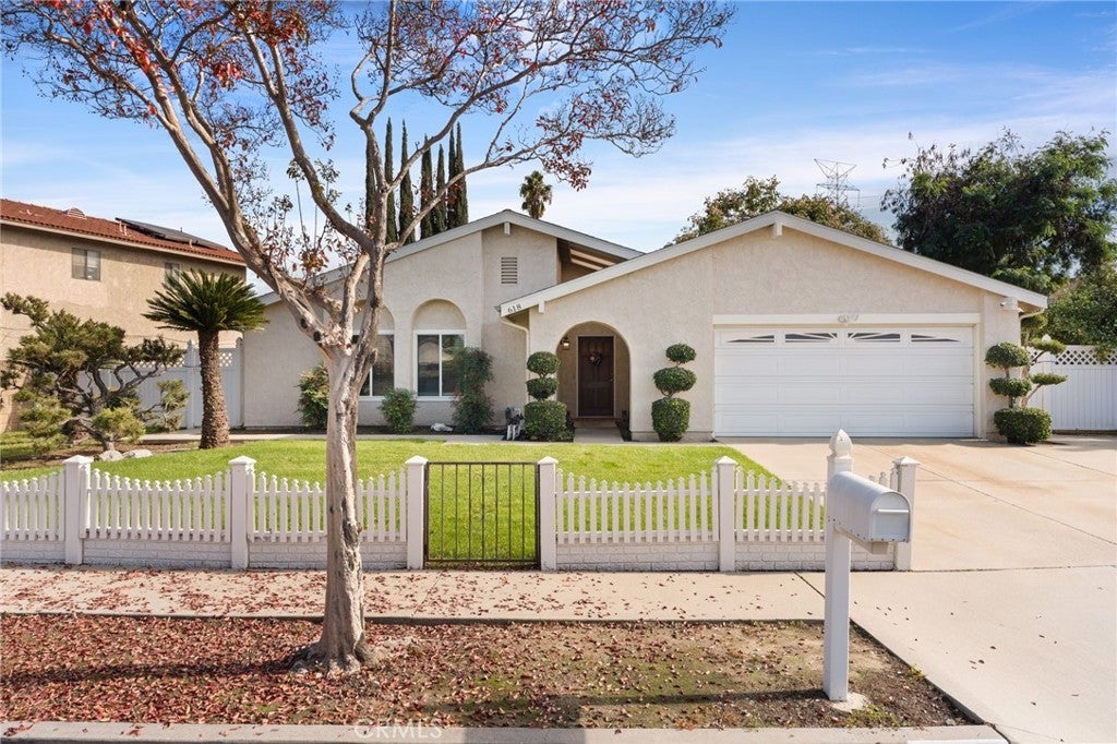 Photo of Listing #SB25193073