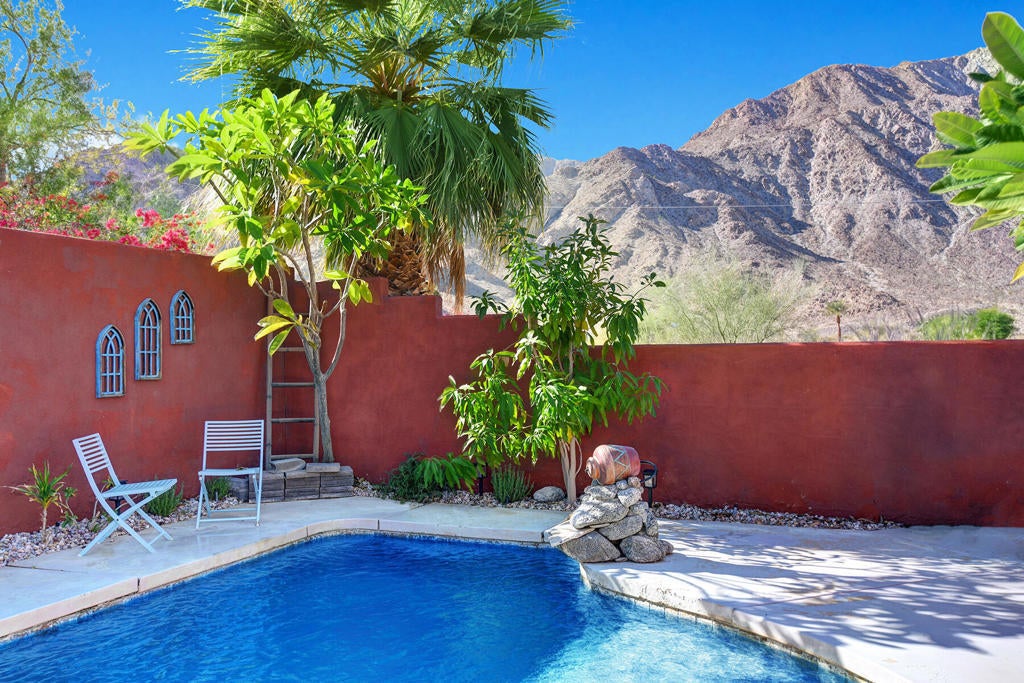 53210 Avenida Madero, La Quinta