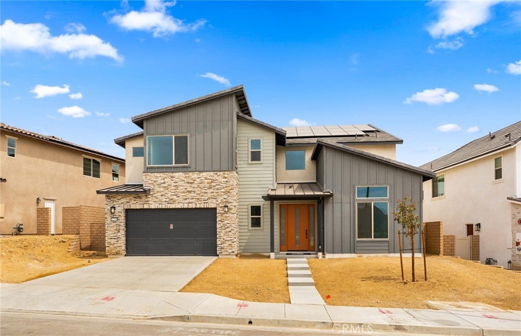 Photo of Listing #IV25273797