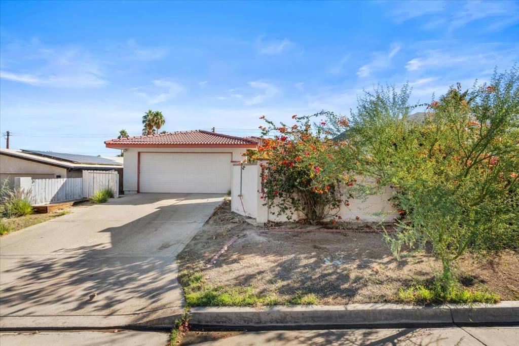 54180 Avenida Cortez, La Quinta