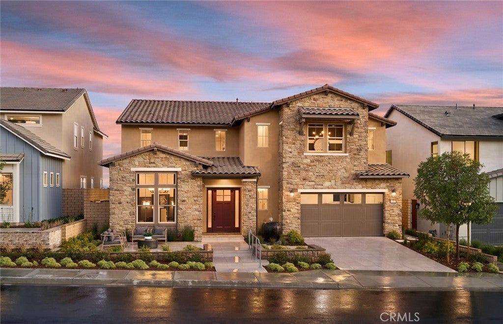 Photo of Listing #IV25273883