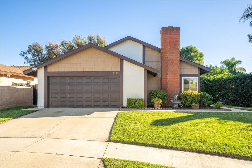 Photo of Listing #IV25273991