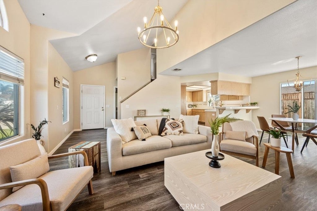 Photo of Listing #PI25273983