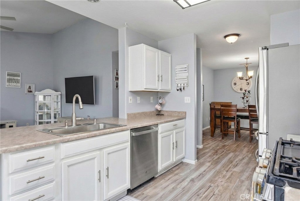 Photo of Listing #SR25274164