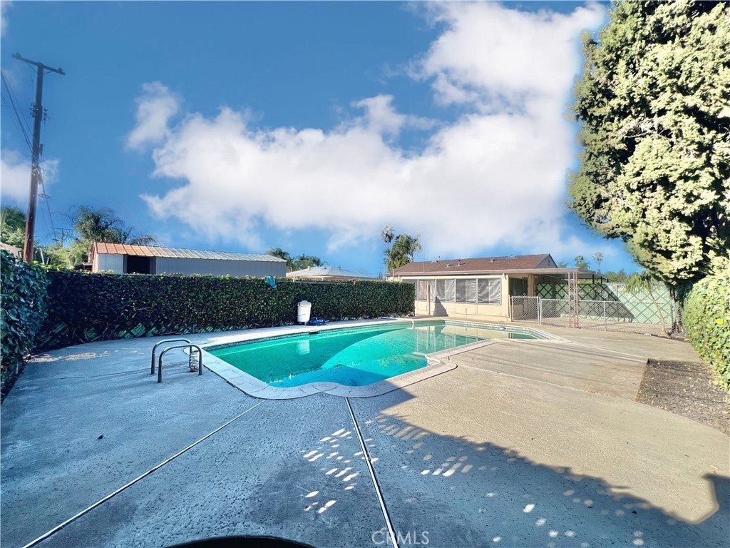 Photo of Listing #IV25269021