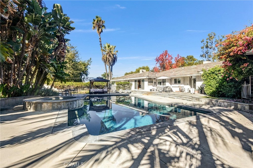 Photo of Listing #TR25274310