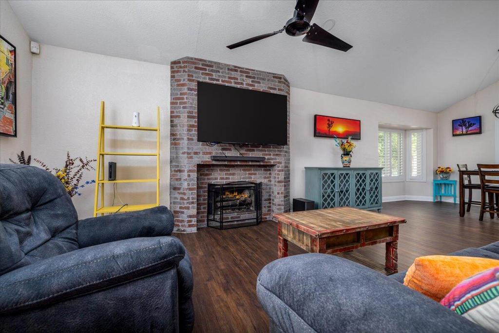 Photo of Listing #219139854PS