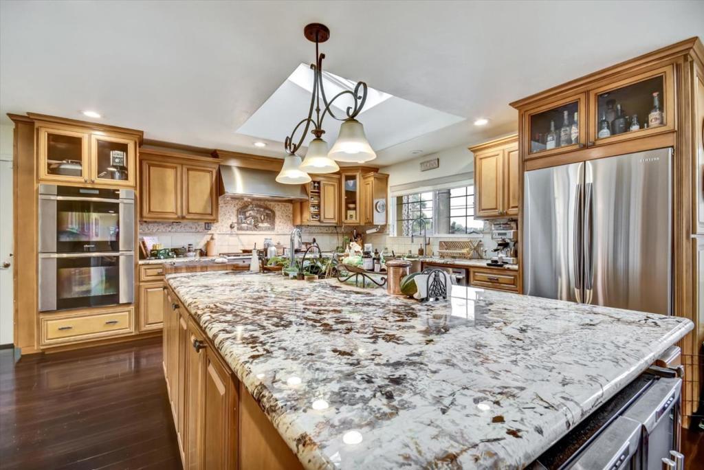 Photo of Listing #ML82029266