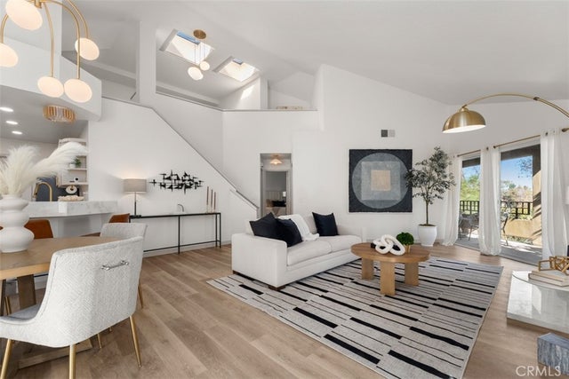 93 Lehigh Aisle, Irvine