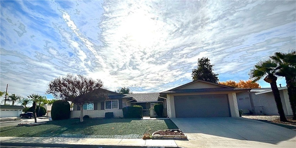 Photo of Listing #IV25274543