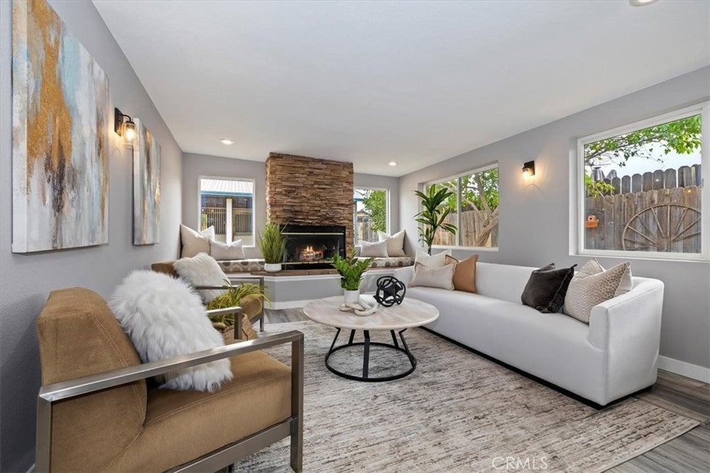 Photo of Listing #IG25274629