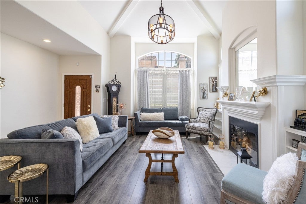 10012 Reseda Boulevard B, Northridge