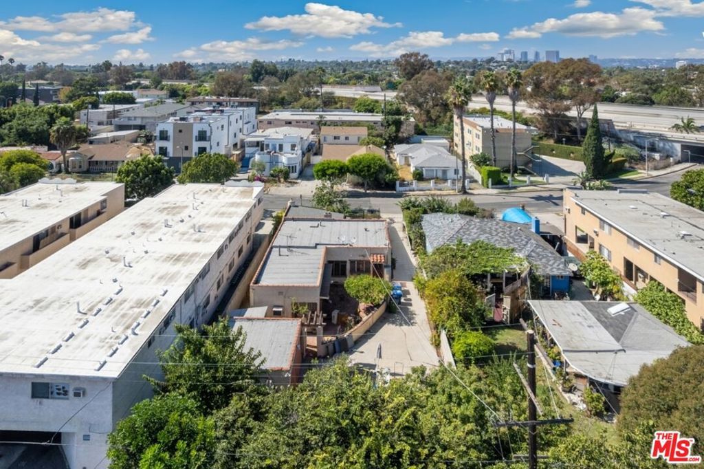 Photo of Listing #25627737