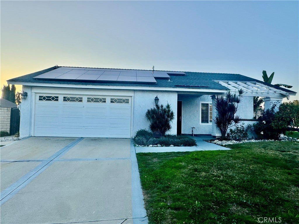 Photo of Listing #IV25270444