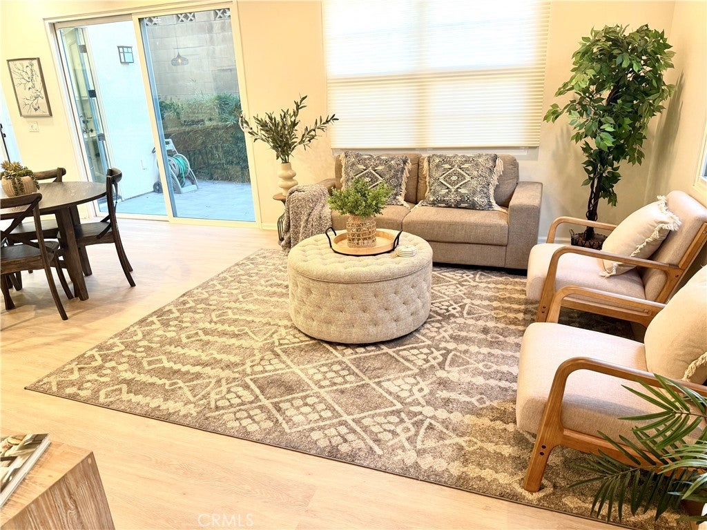 Photo of Listing #TR25275000