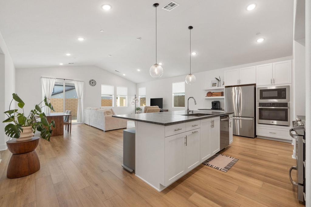 42501 Solicio Way, Indio