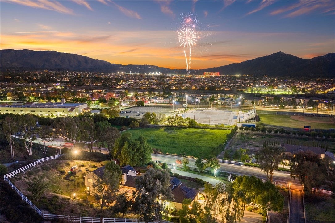 Photo of Listing #SW25273625