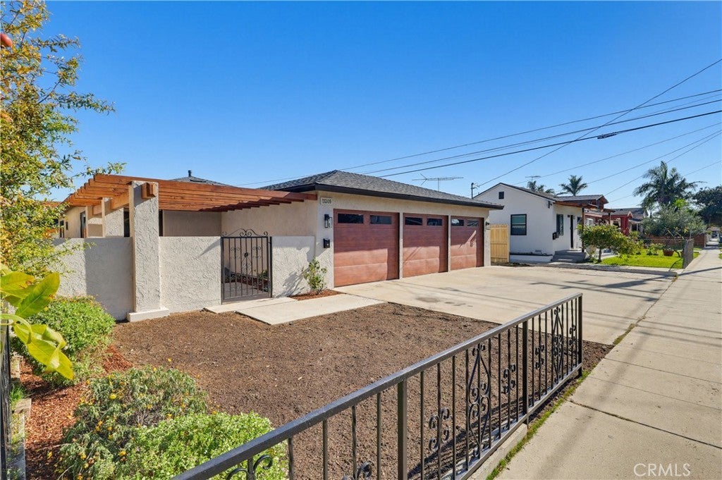 Photo of Listing #PW25275341