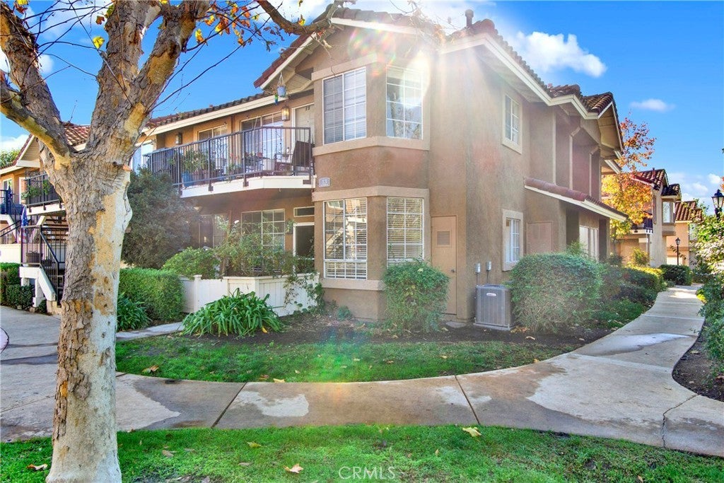 Photo of Listing #SW25275352