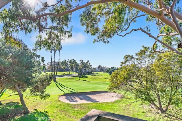 19 Las Brisas # 10, Irvine.