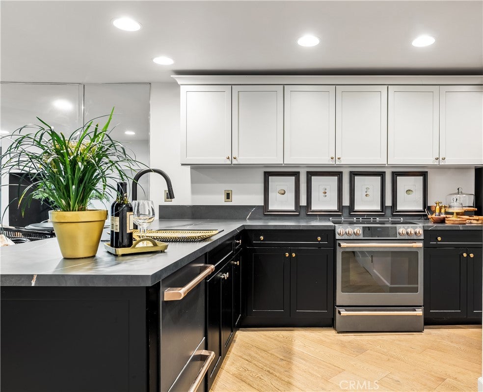 Photo of Listing #PW25275033