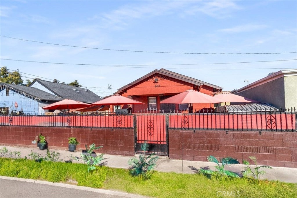 Photo of Listing #RS25253327