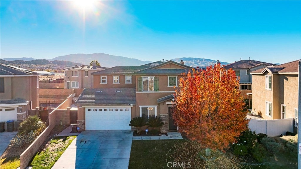 Photo of Listing #IV25275750