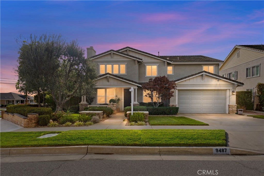 Photo of Listing #IV25275601