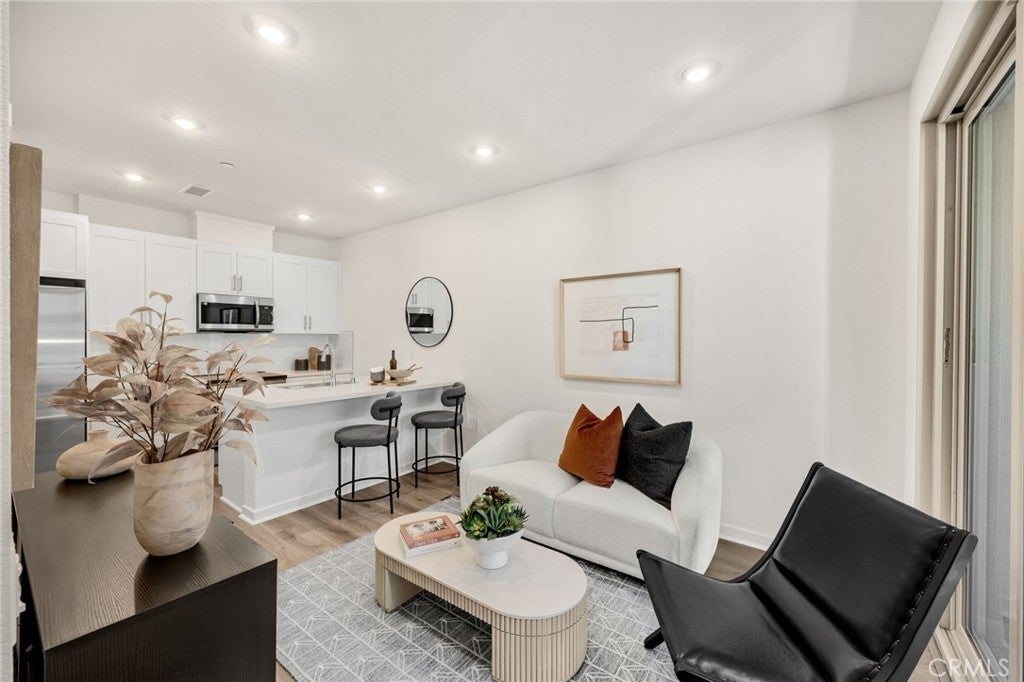 Photo of Listing #OC25275494