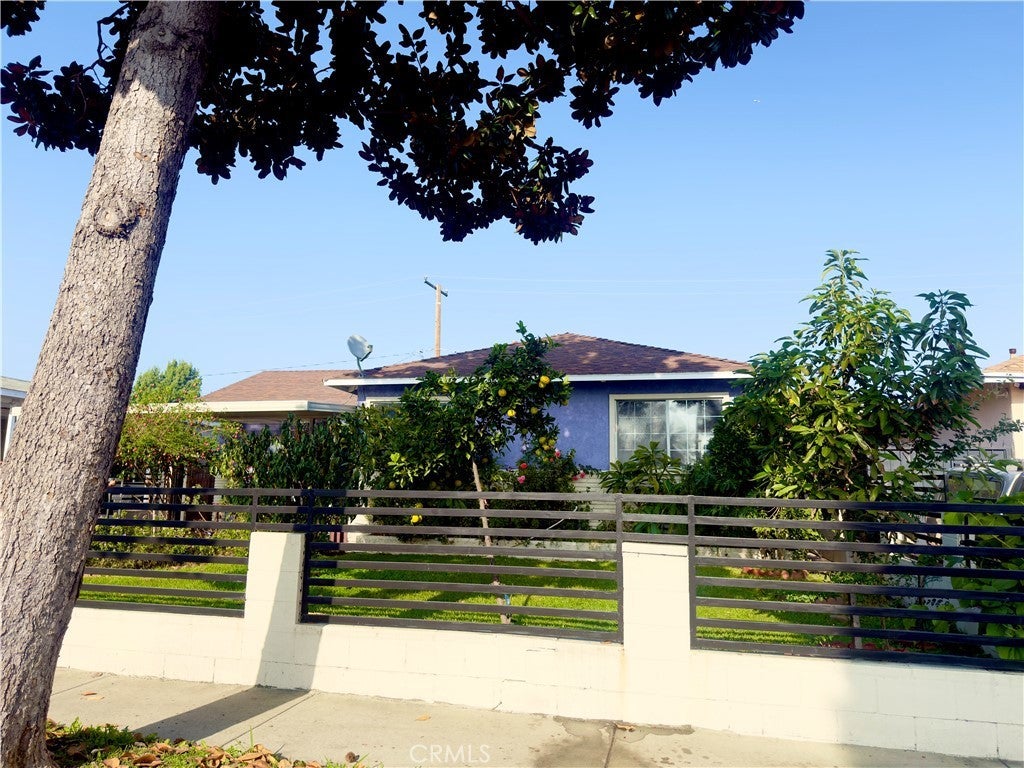 Photo of Listing #DW25276045