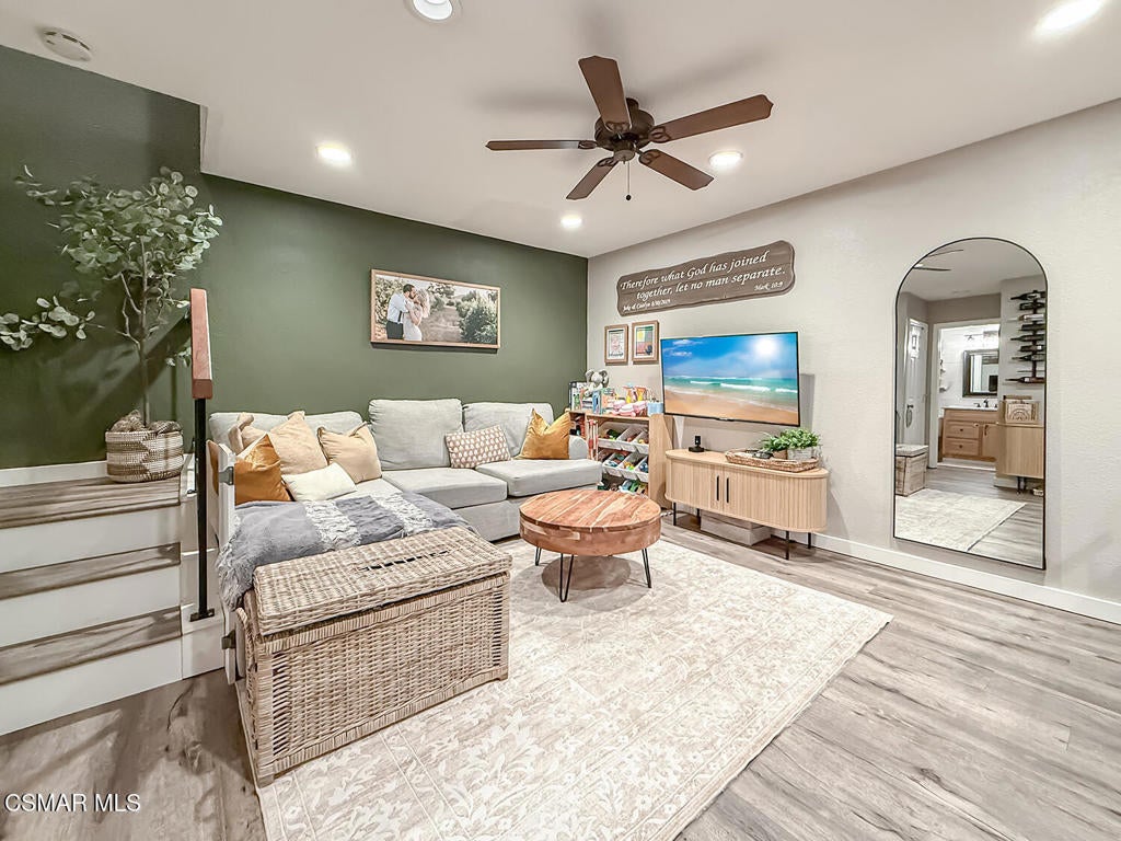 Photo of Listing #225005931