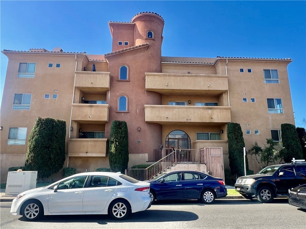 1515 Grismer Avenue 102, Burbank