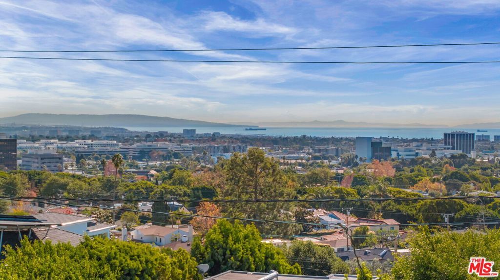 Photo of Listing #25623193