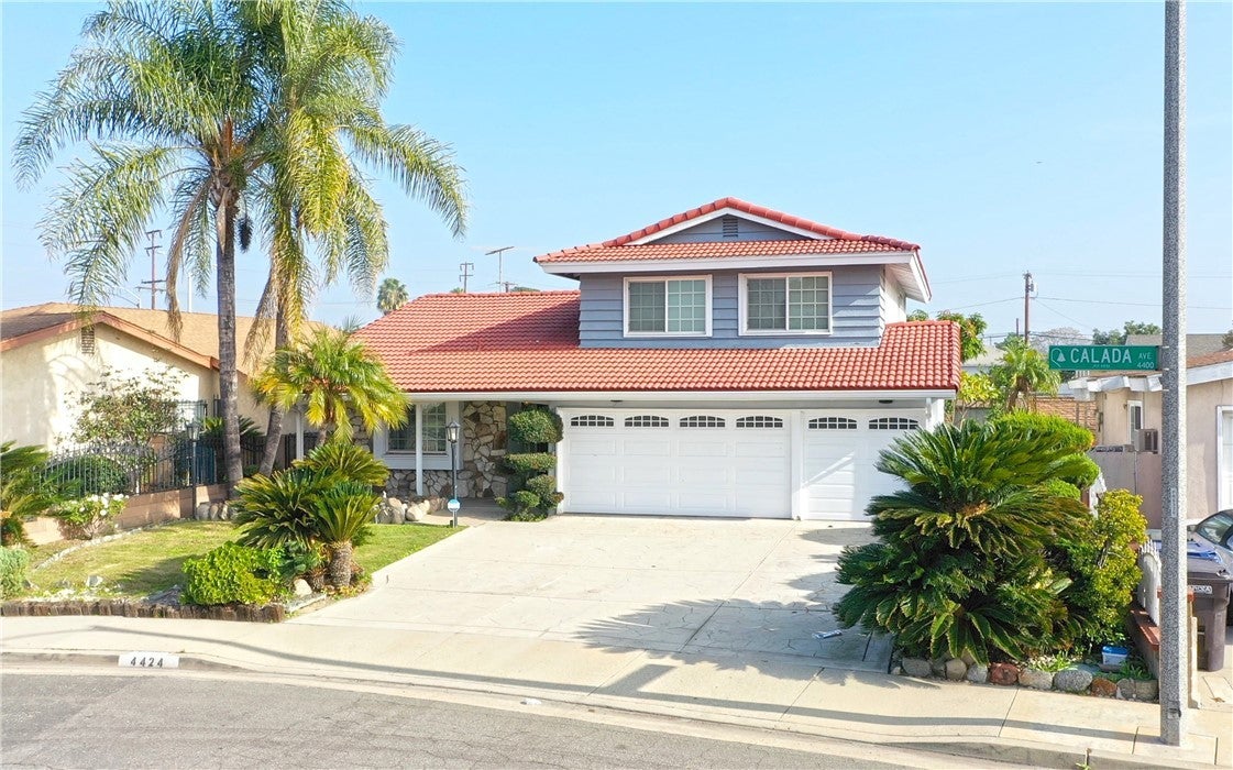 Photo of Listing #DW25276249