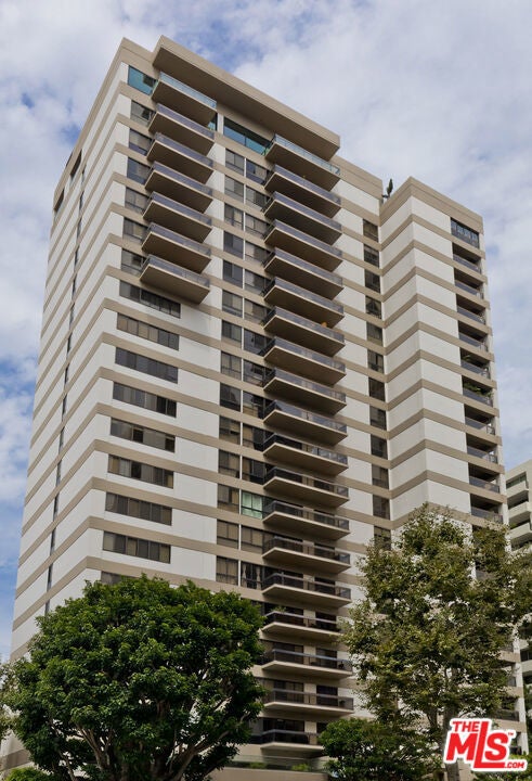 Photo of Listing #25627925