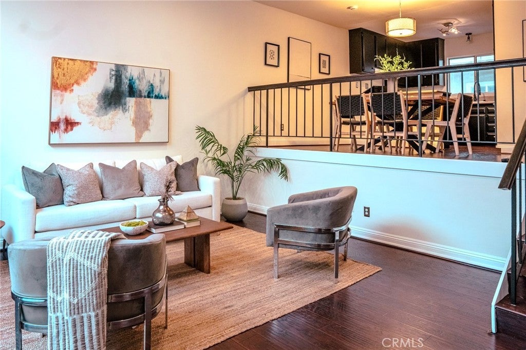 Photo of Listing #SB25276506