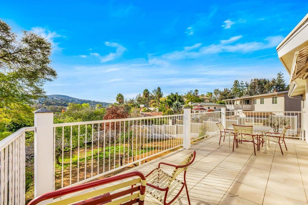 Photo of Listing #PTP2509172